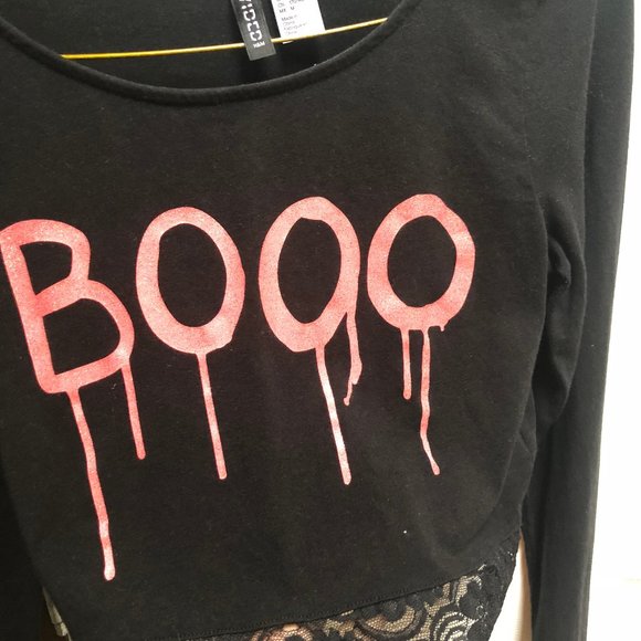 3 FOR $30 / H&M Cropped Graphic Long Sleeve Shirt - Picture 3 of 5